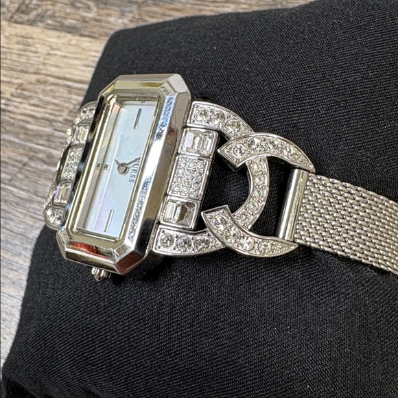 GUESS Silver Tone Crystal Link Bracelet Watch Mother of Pearl Dial main image 6